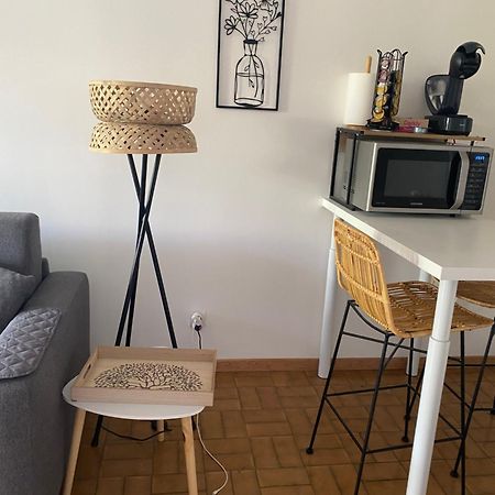 Studio Cabine,4 Personnes ,Renove,Au Calme,200 M De La Plage,Parking Prive Sète Exterior foto